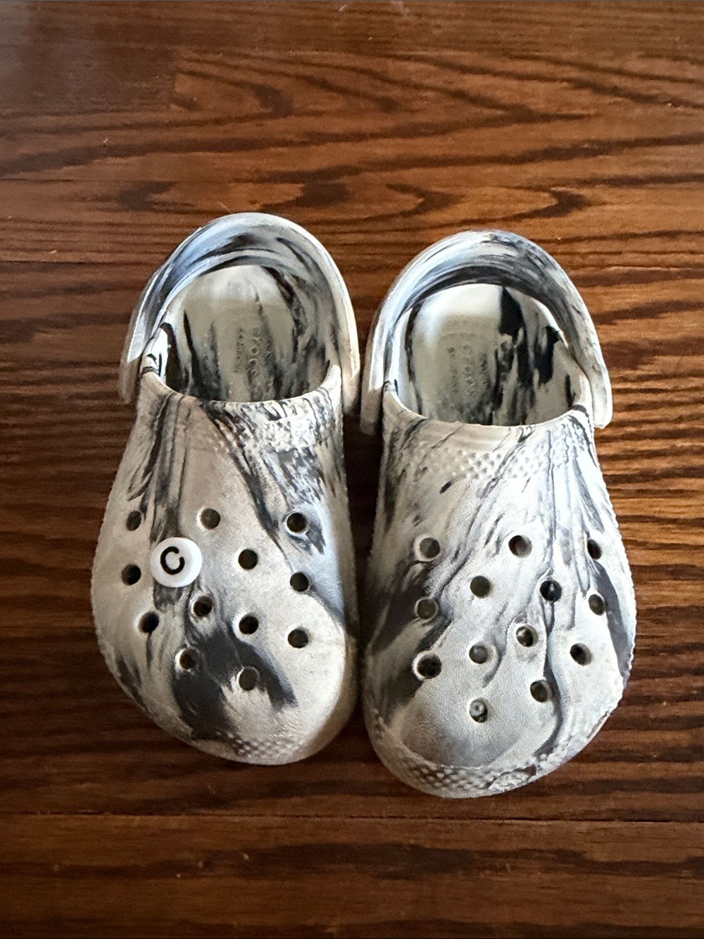 CROCS Kids Marble-Pattern Clogs in White and Black